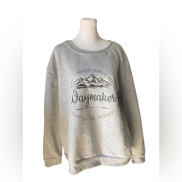 Waymaker miracle worker promise keeper light in the darkness crewneck sweatshirt - Picture 3 of 4